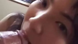 دختر در حال آرامش در ...