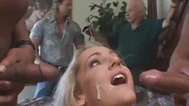شركت دختران كوچك با  ...