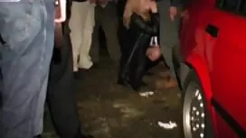 شخص مزاحم زن در الاغ ...