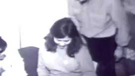 مرد لاغر روی خروس می ...