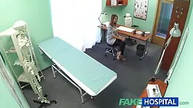 مرد جوان همجنس انگشت ...