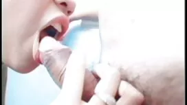 بلوند جوان و سکسی که ...