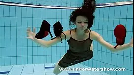شخص گدایی جوان در یک ...
