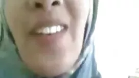 شخص در تصاویر سکسی ک ...